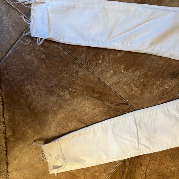 FRAME Denim "Le Skinny de Jeanne" White Jeans - Picture 9 of 10